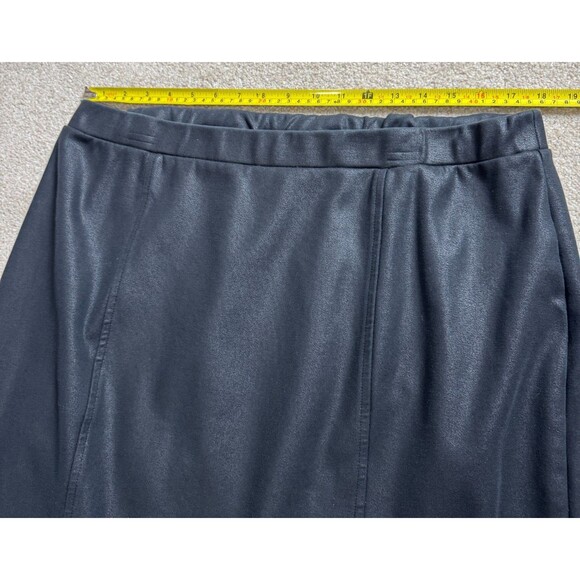 Lane Bryant Women's Black Skirt Knee Length Career Pull On Slit in Back Size 18 - Picture 6 of 12